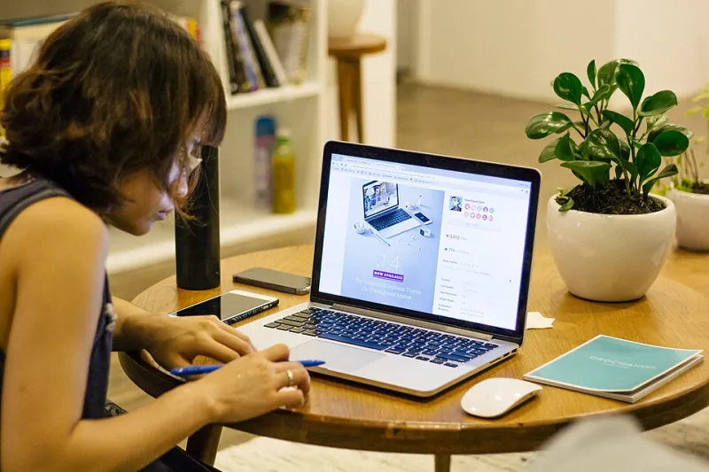 I Handed My Rate Card to the Internet for 24 Hours — and the Numbers Stunned Me